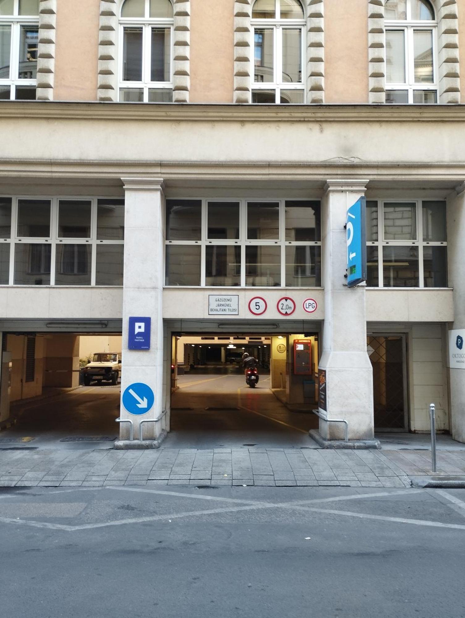 Free Parking Garage! Downtown Apartment Close To New York Cafe Budapesta Exterior foto