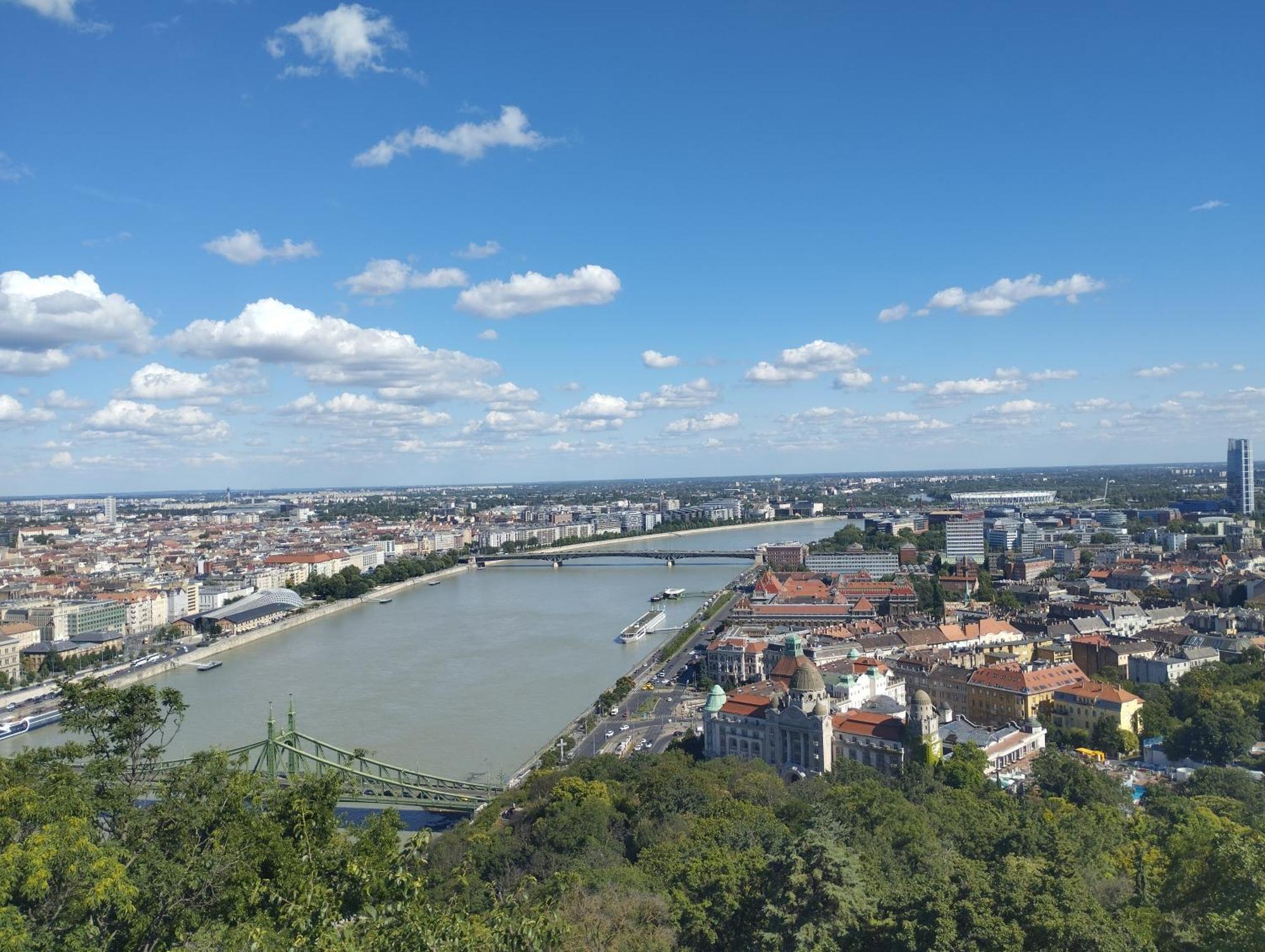 Free Parking Garage! Downtown Apartment Close To New York Cafe Budapesta Exterior foto