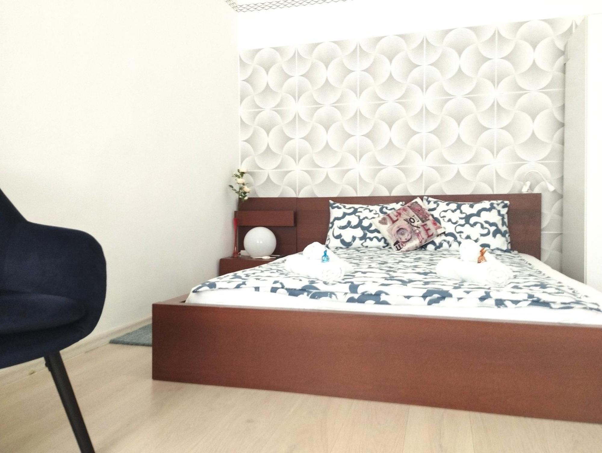 Free Parking Garage! Downtown Apartment Close To New York Cafe Budapesta Exterior foto
